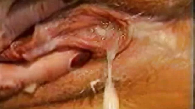 Énorme visage pour une MILF films xxl gratuits brune aux gros seins