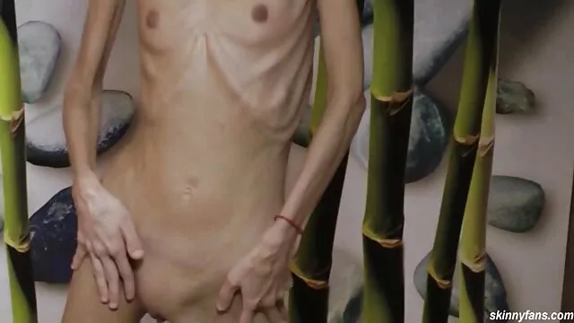 Oeffentlicher Nahverkehr 2! Schwarzfahrerin xxl video pornographie Anal ...